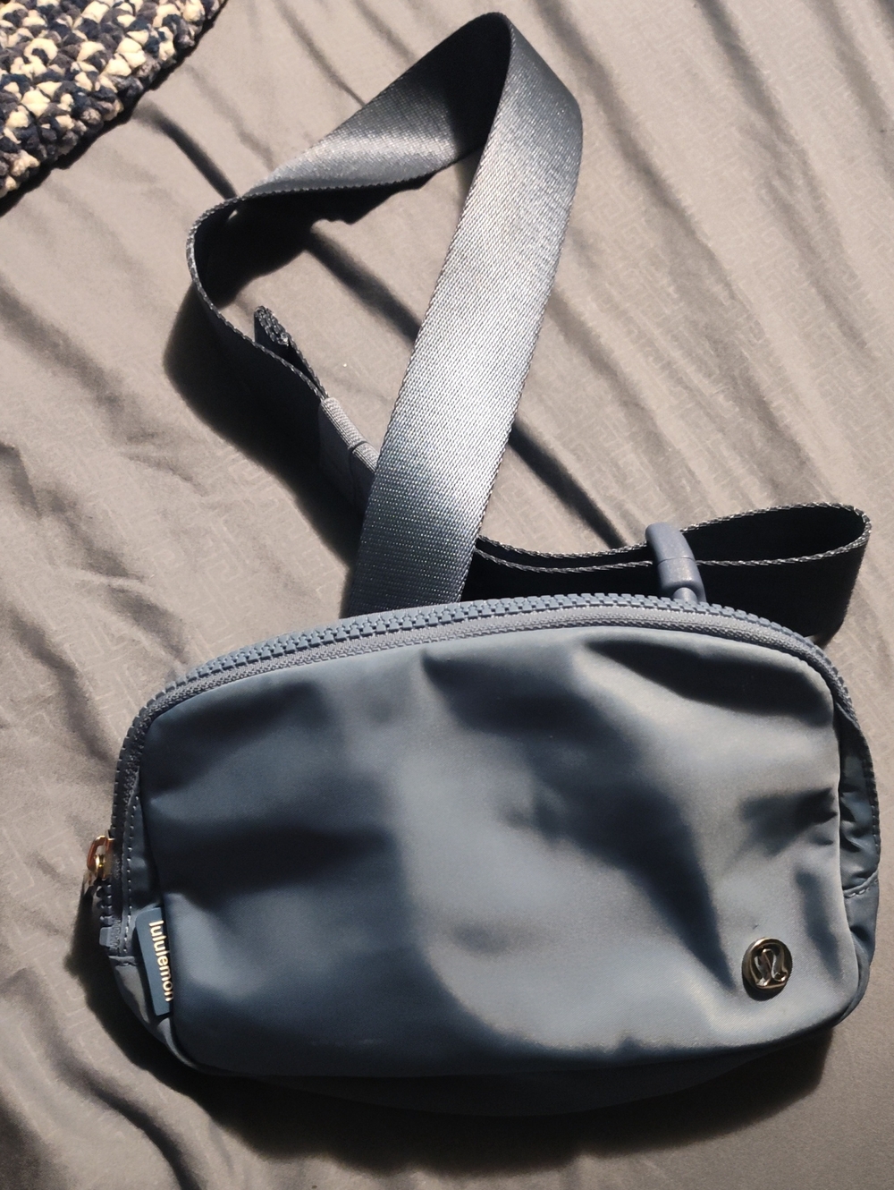Lululemon Small Crossbody/Fanny Pack Belt Bag in Slate Blue